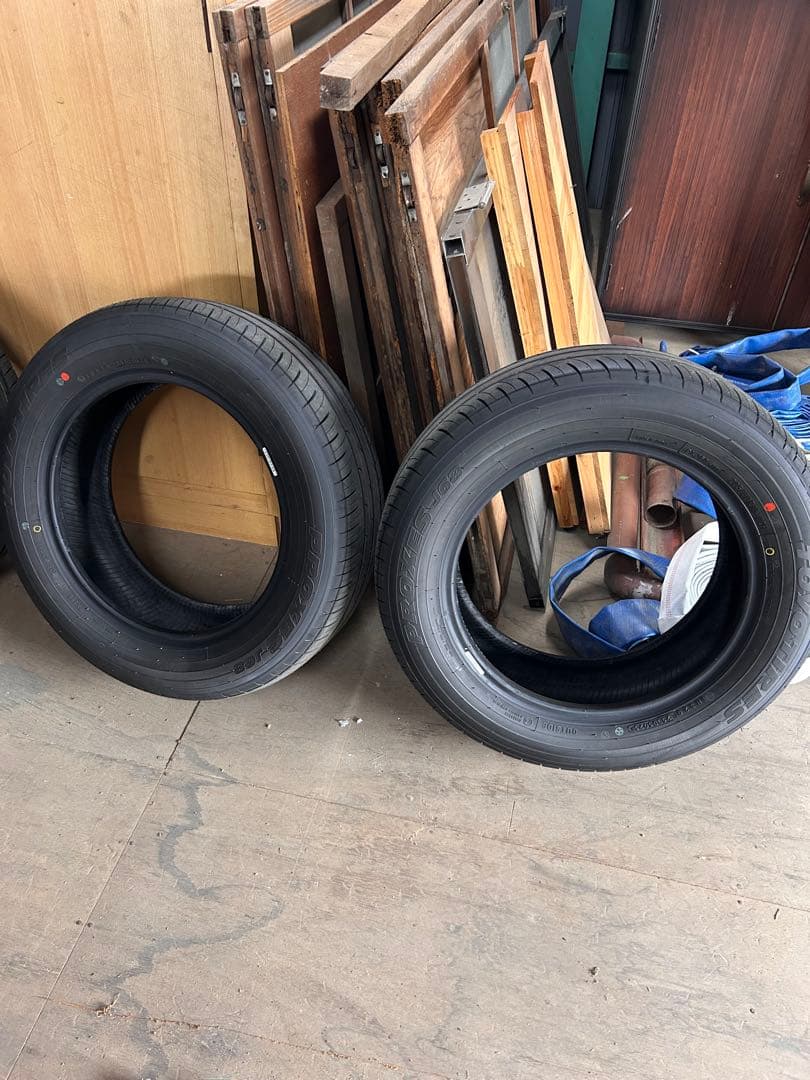 Toyo Proxes 205 60 R16 サマータイヤ　ボクシー　ノア