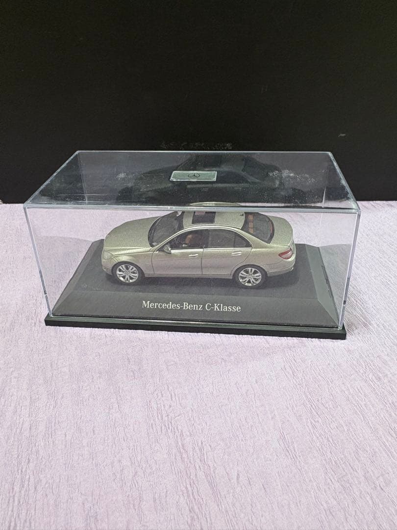 メルセデス・ベンツ C-Klasseミニカー　1/43
