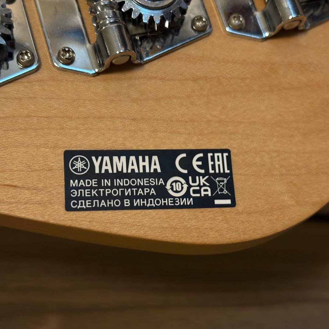 YAMAHA BB234 ヴィンテージホワイト 純正ケース付き