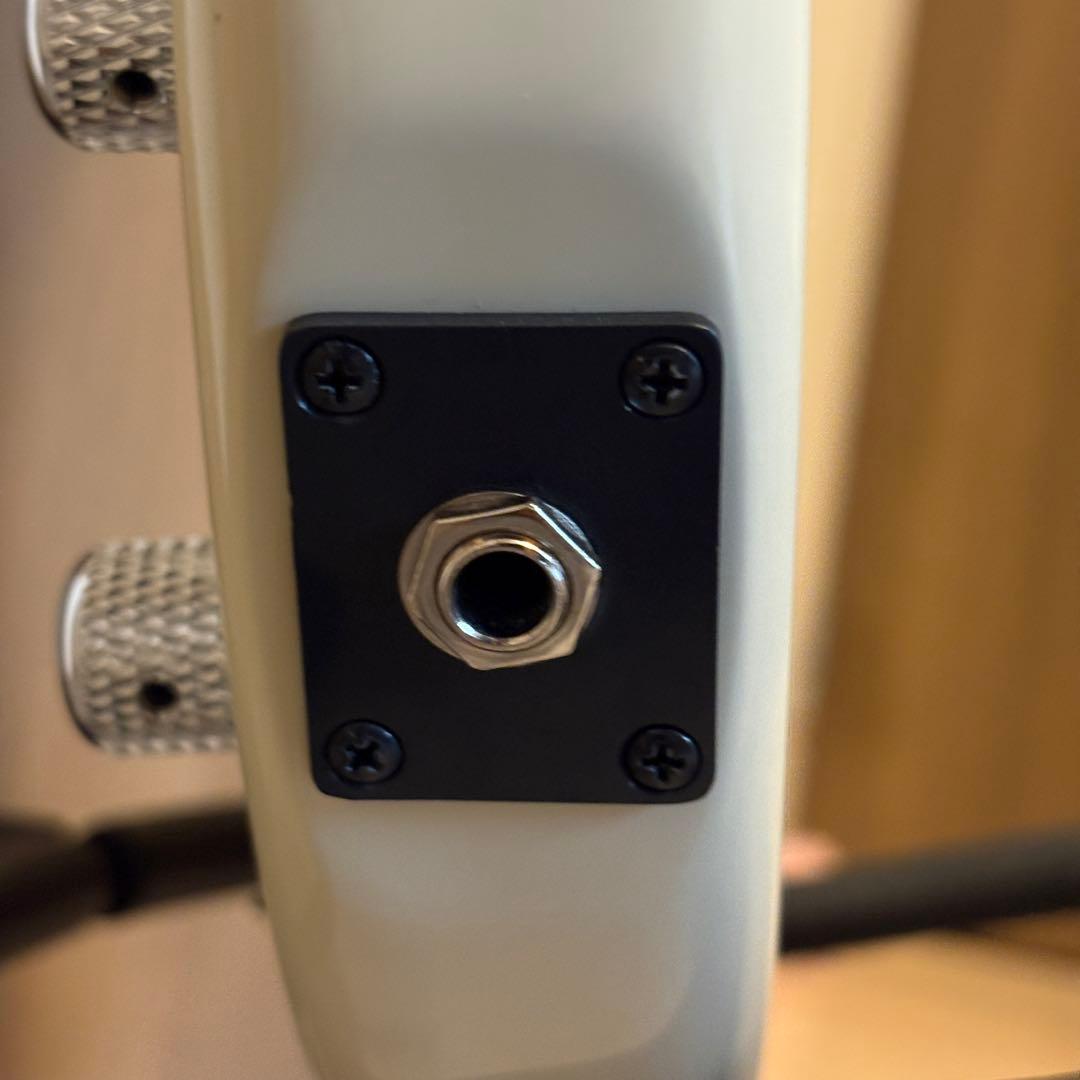 YAMAHA BB234 ヴィンテージホワイト 純正ケース付き