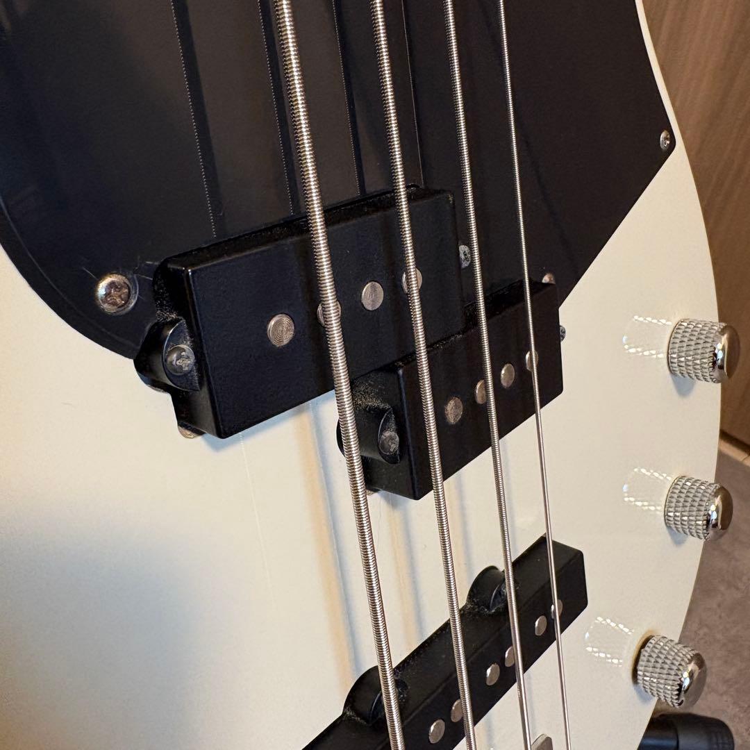 YAMAHA BB234 ヴィンテージホワイト 純正ケース付き