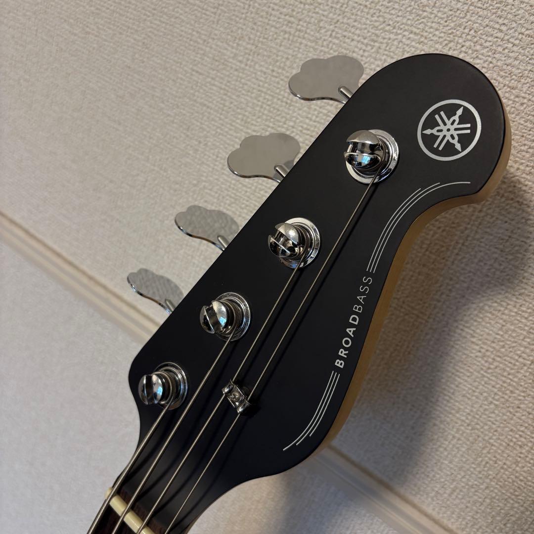 YAMAHA BB234 ヴィンテージホワイト 純正ケース付き