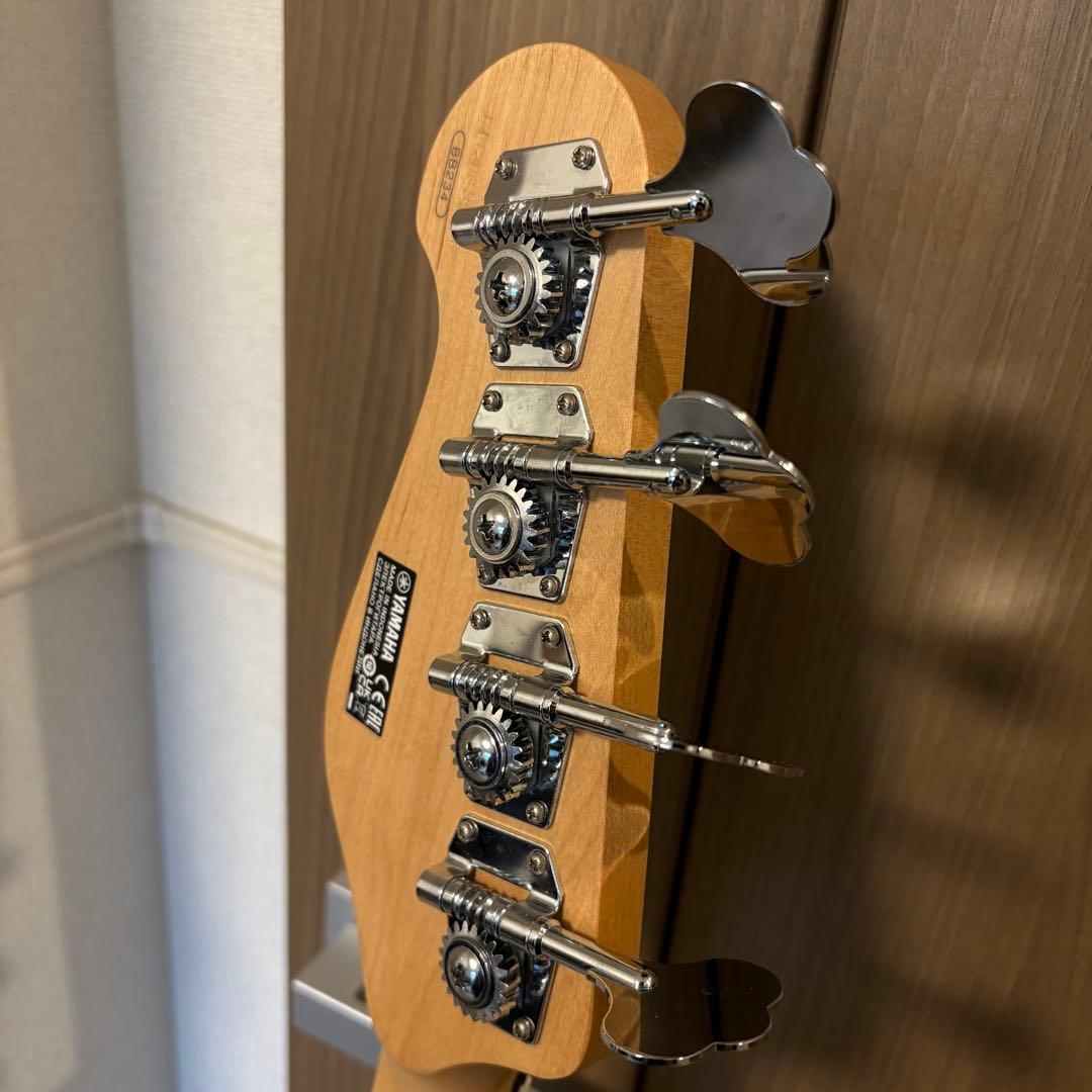 YAMAHA BB234 ヴィンテージホワイト 純正ケース付き