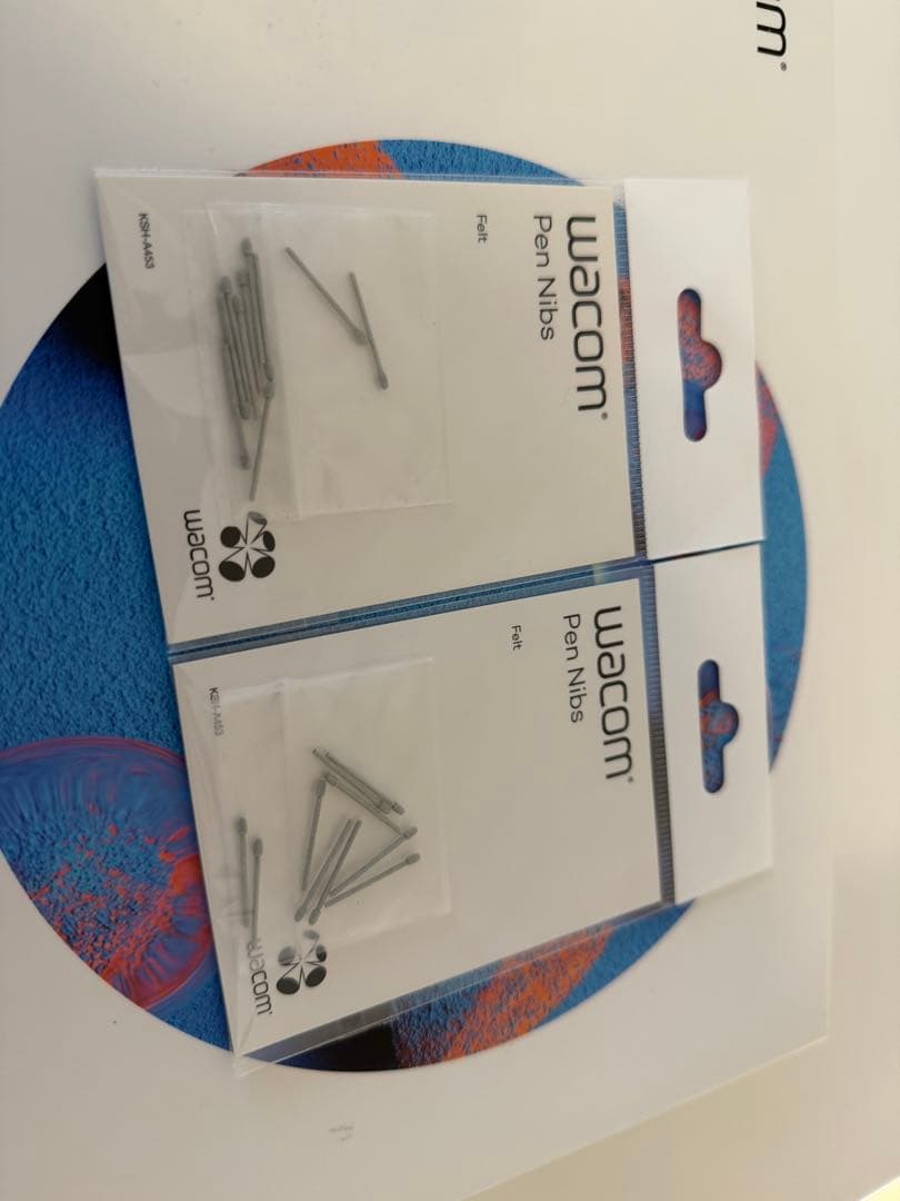 液タブ・ペンタブ Wacom PTH460K0D Wacom Intuos Pro Small