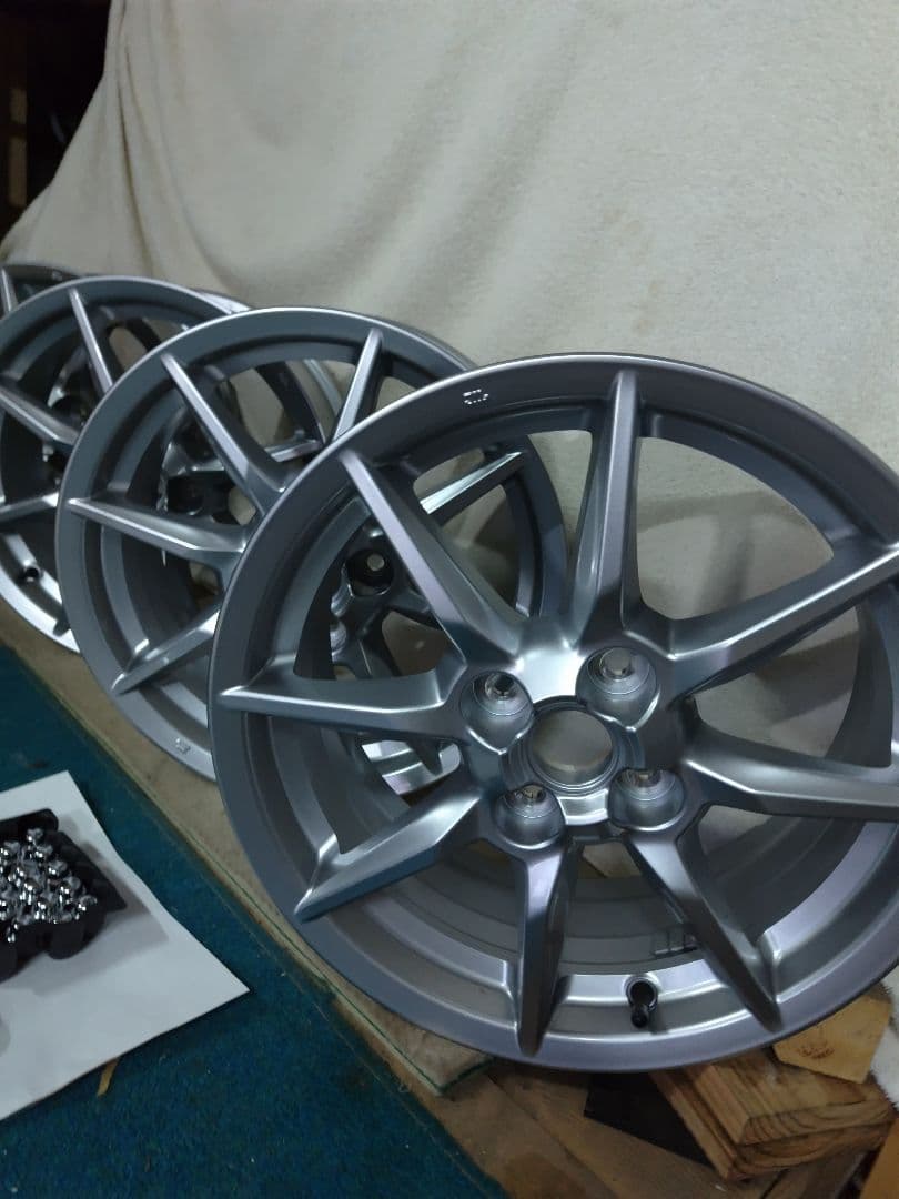 新車外しNDロードスター用純正ホイール4本、希少な初期ＮＲ－Ａ用シルバー　2個口