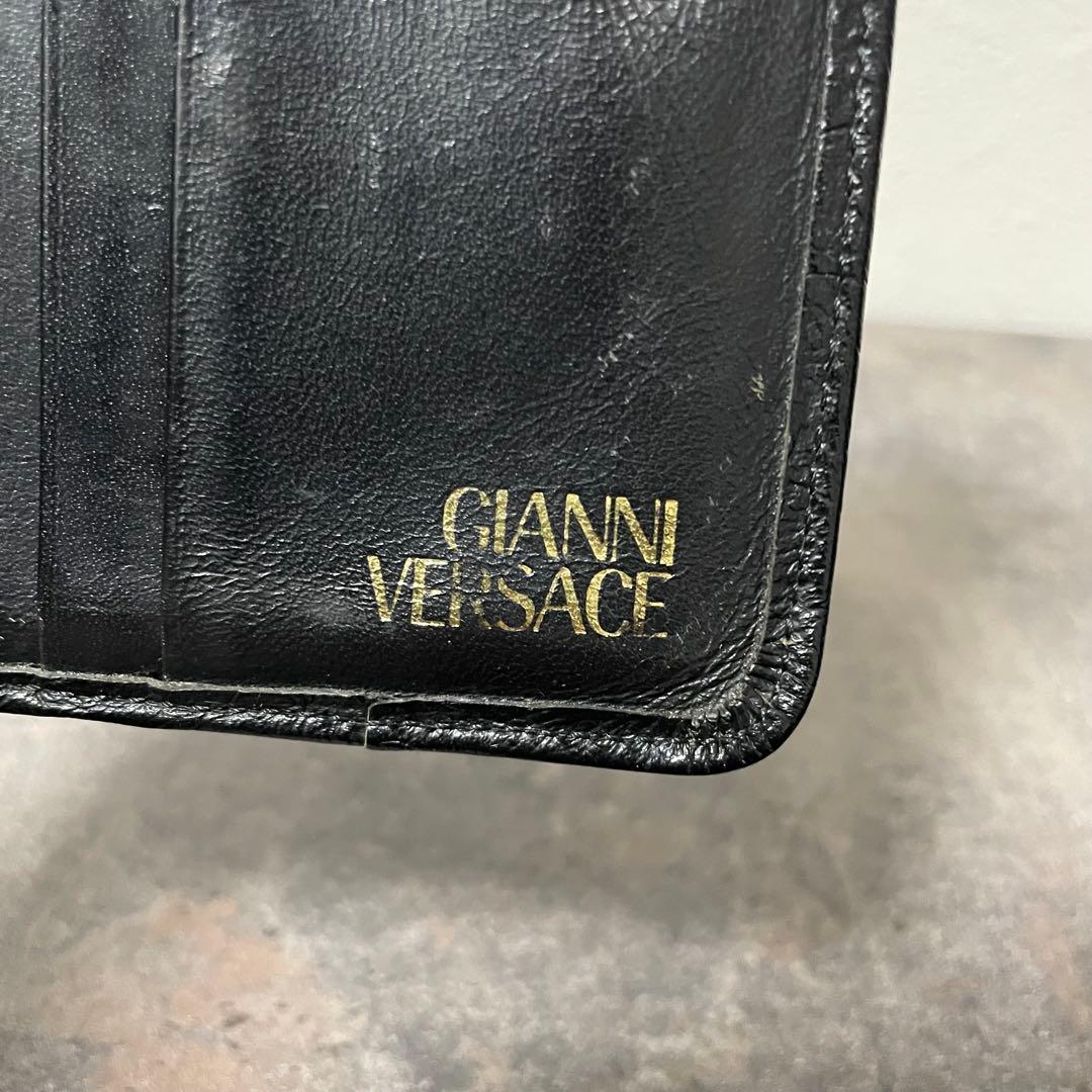 VERSACE ヴェルサーチ 黒 レザー 二つ折り財布 金具付き がま口