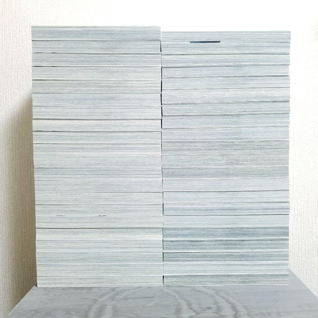 【★極美品★】ベルセルク/1~42巻/全巻新装版/カバー痛みなし/日焼け少