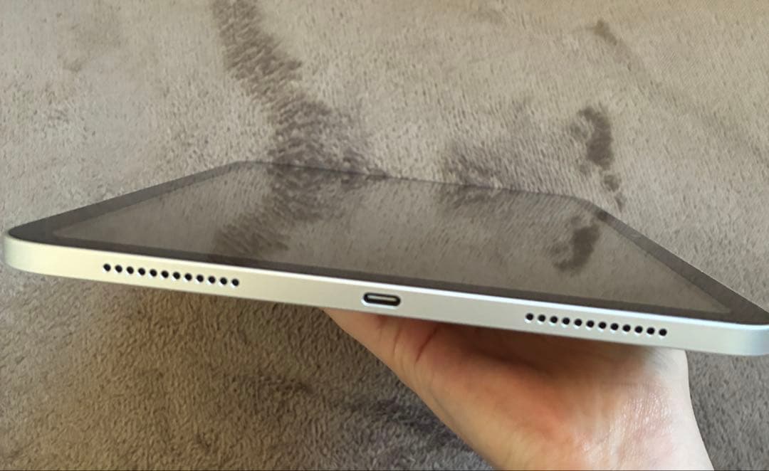 【バッテリー容量100%】iPad 第10世代 64GB シルバー　外箱なし