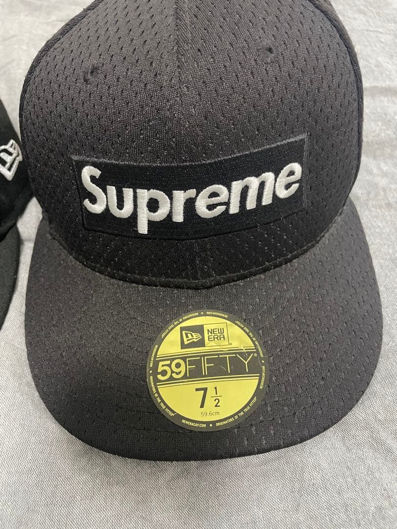 supreme ニューエラ　2つセット