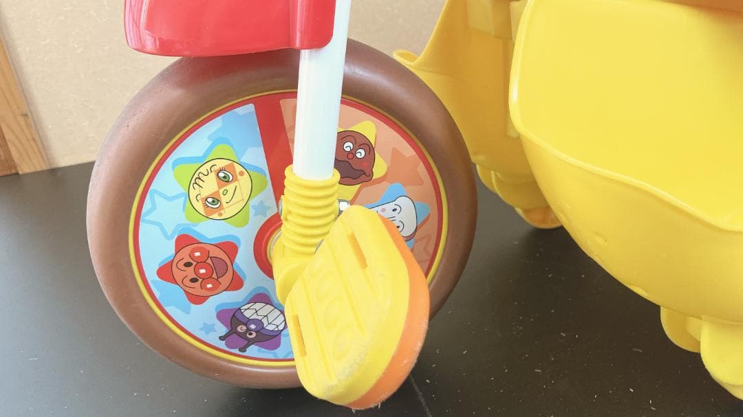 【送料込み】アンパンマン三輪車アドバンスＧＯＯ