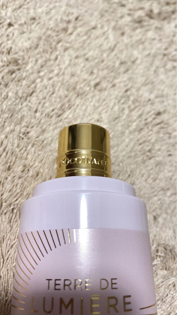 新品★未使用　L'OCCITANE テールドルミエール　ボディクリーム