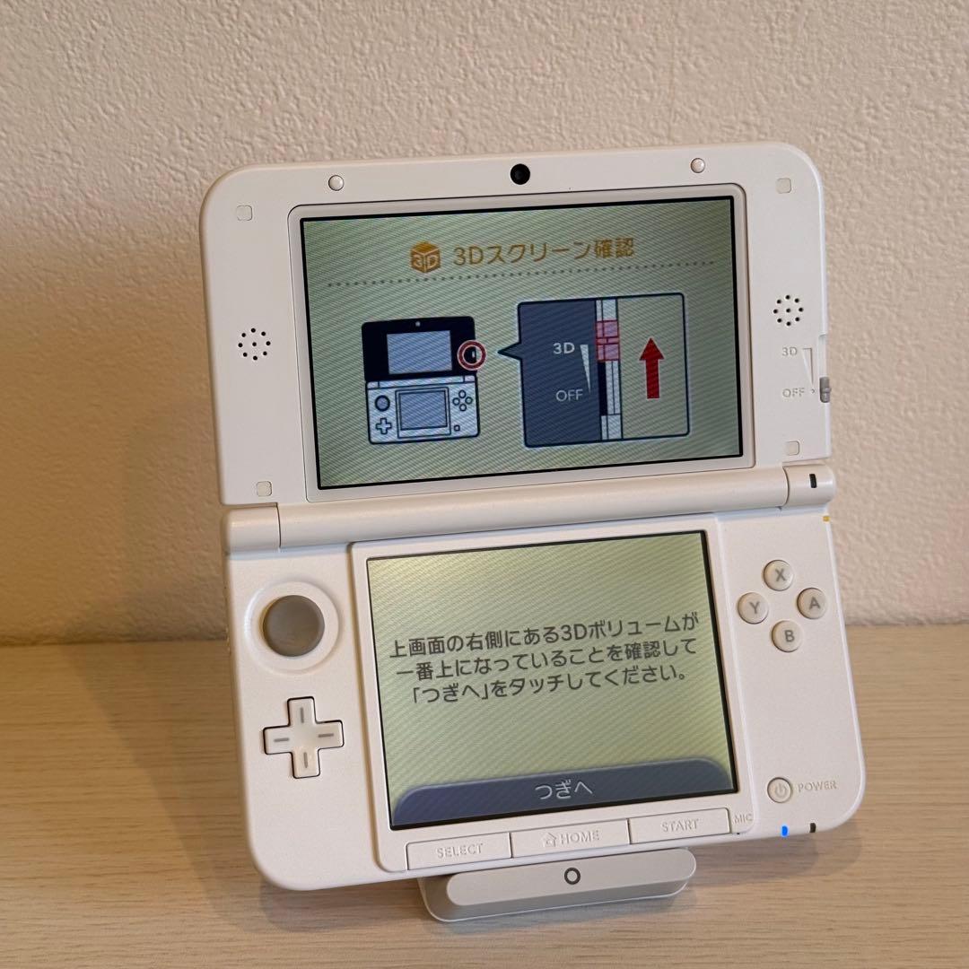 ニンテンドー3DS LL ピンク×ホワイト 箱付き 3-077
