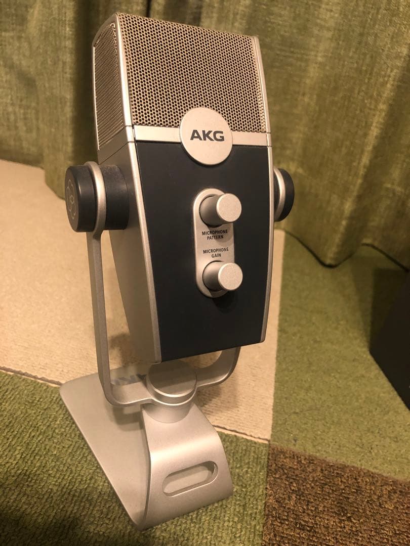 AKG LYRA Y3 (USBコンデンサマイク)