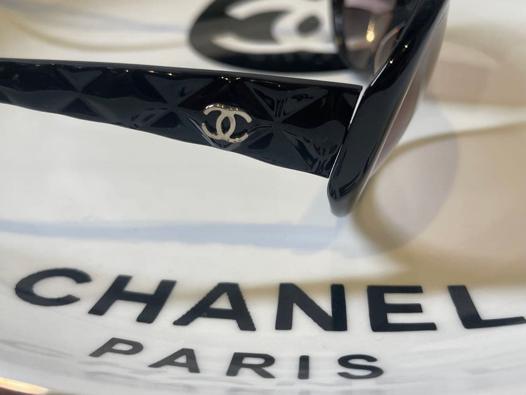 【極美品】CHANEL マトラッセ ラウンド サングラス ブラック
