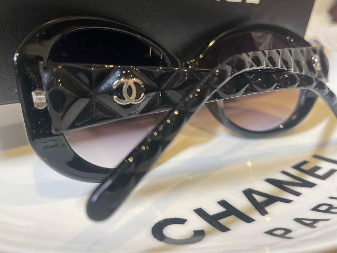 【極美品】CHANEL マトラッセ ラウンド サングラス ブラック