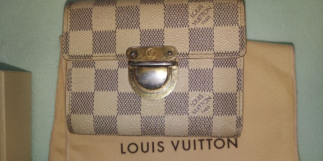 LOUIS VUITTON 二つ折り財布 ダミエ