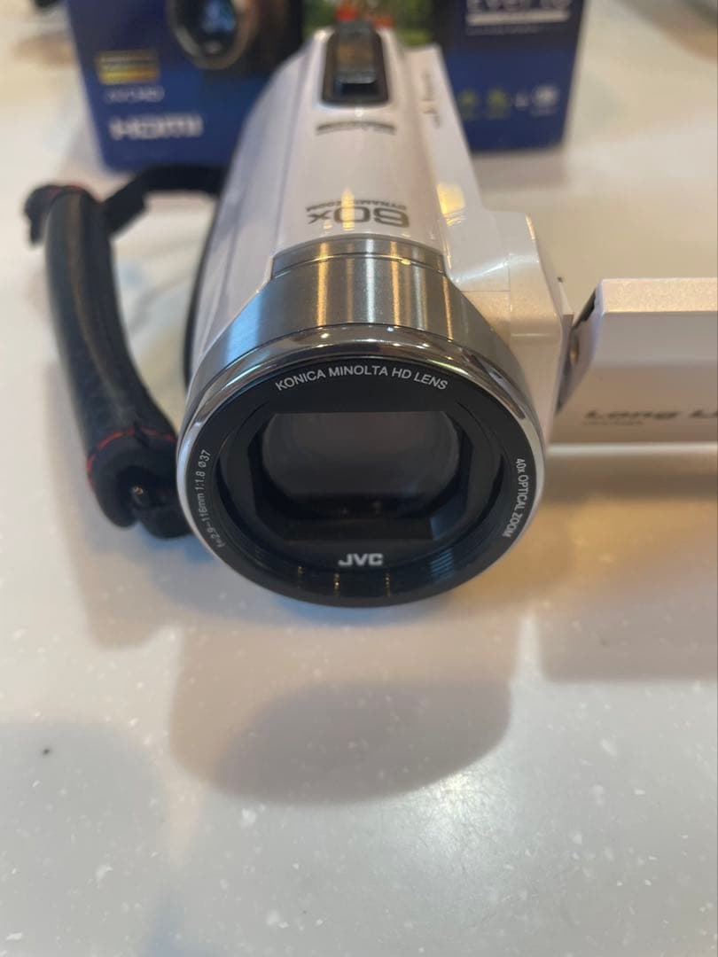JVC Everio ビデオカメラ 本体とポーチ