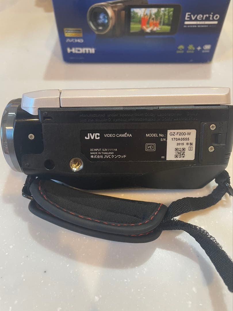 JVC Everio ビデオカメラ 本体とポーチ