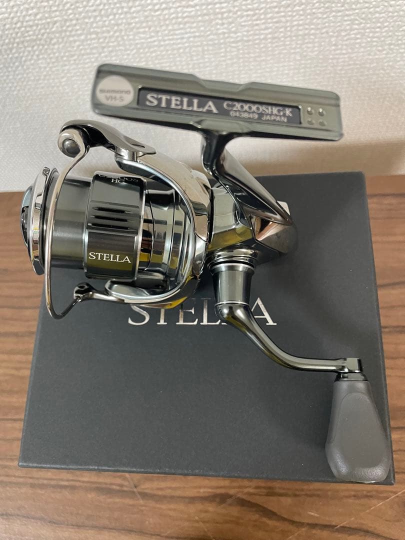 STELLA ステラ C2000SHG スピニングリール