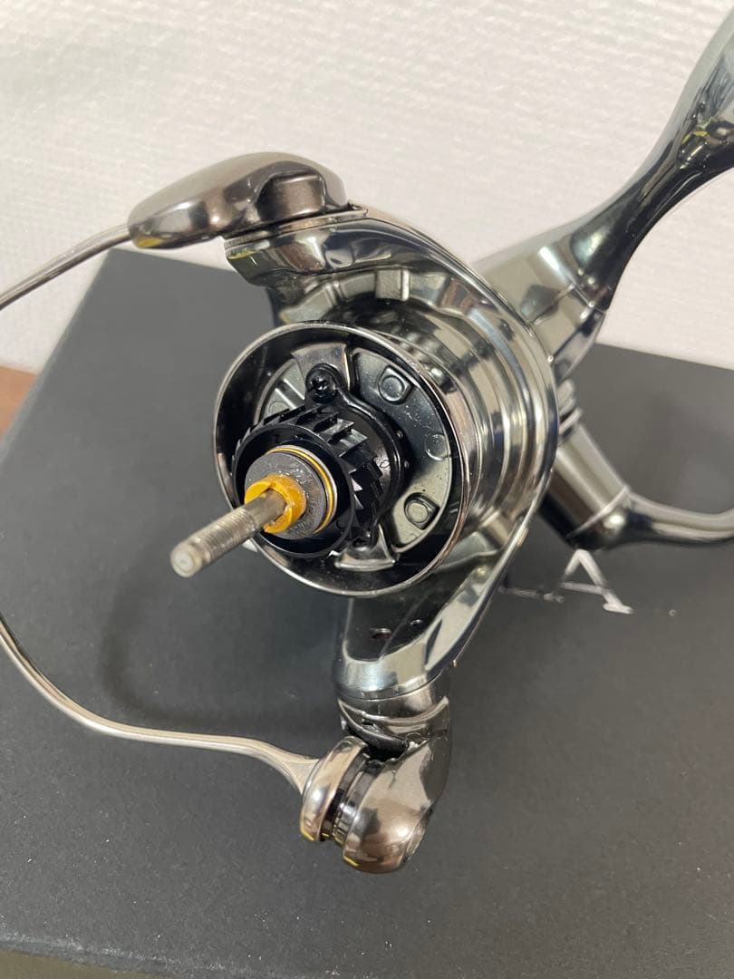 STELLA ステラ C2000SHG スピニングリール