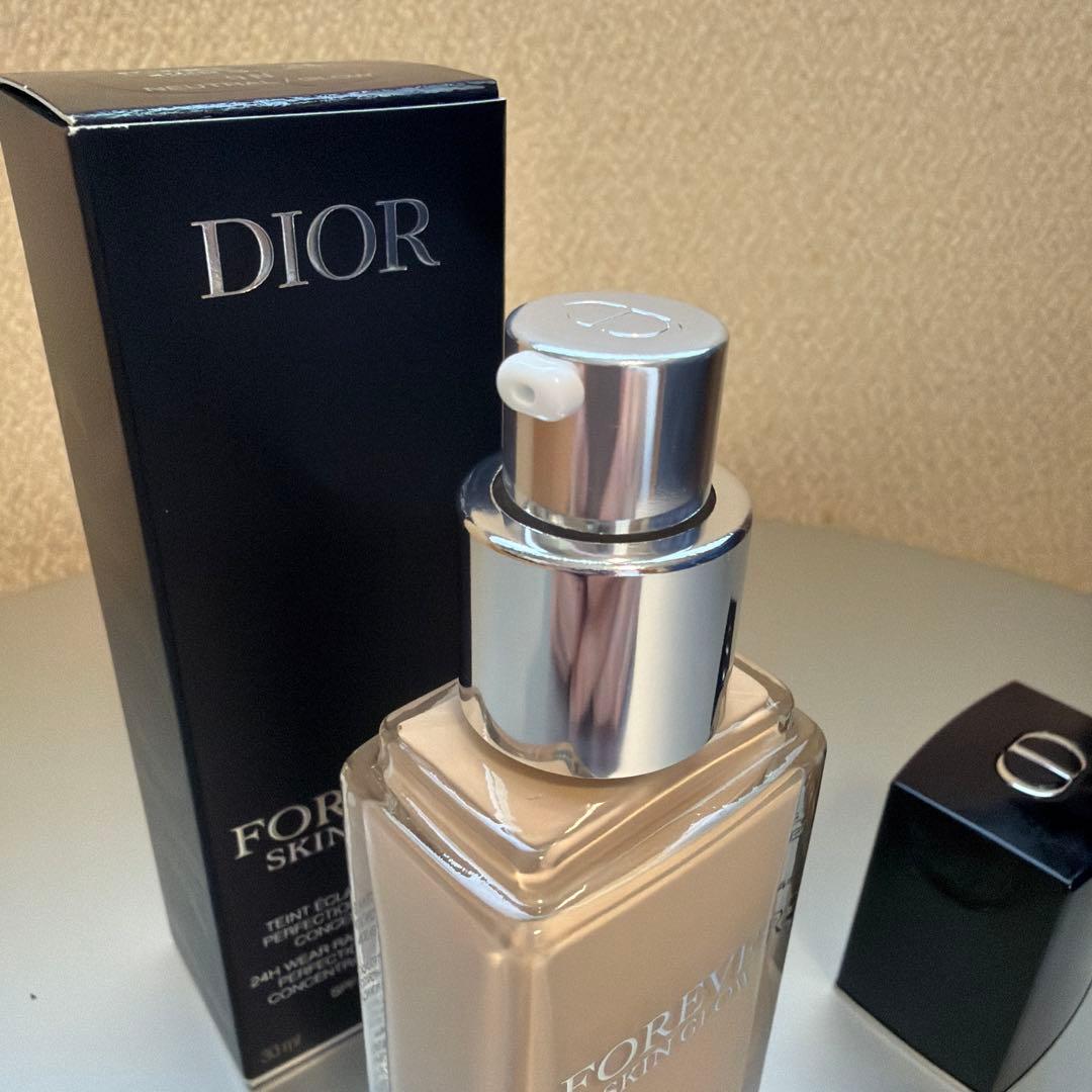 Dior Forever Skin Glow リキッドファンデーション0N 新品