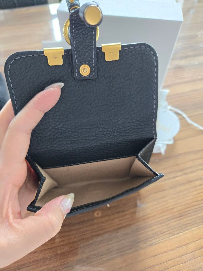 送料無料☆Chloé☆Chloe☆クロエ☆二つ折り財布☆