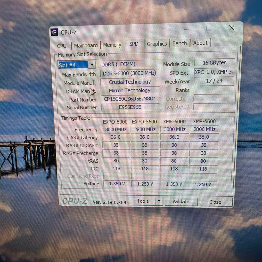 メモリー crucial DDR5 Pro 16x2
