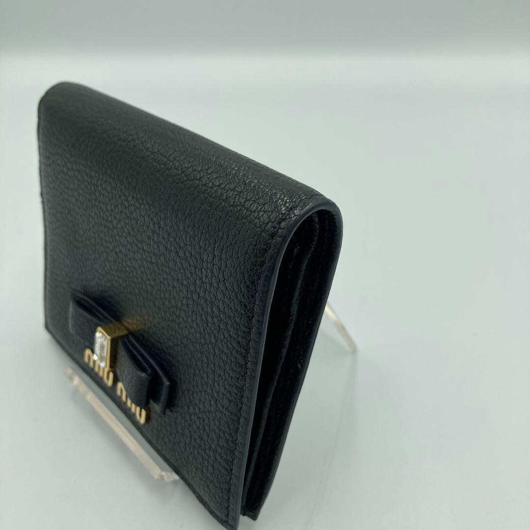 ！新品同然！　miumiu ミュウミュウ　コンパクト折り財布　ブラック