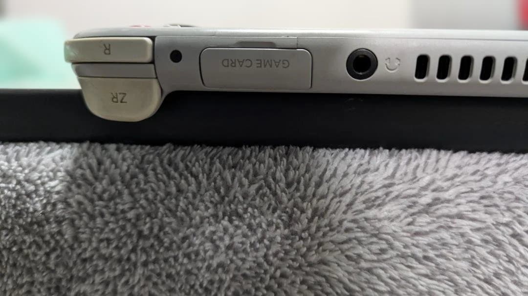 ゆ*ー様 再出品　Nintendo Switch Lite 本体　ザシアンザマゼ