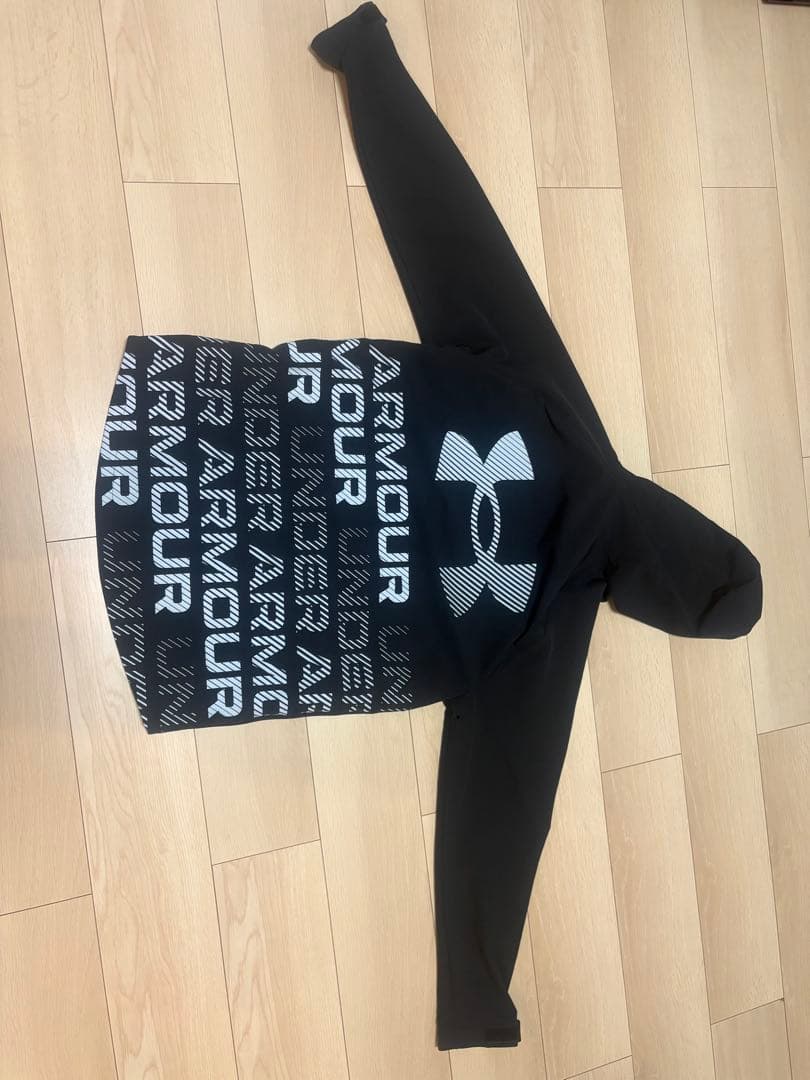 Under Armour ジャージ上下1セット　上2着　セット
