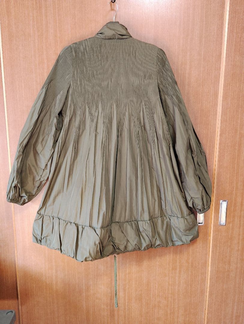 mikan　 MONCLER SIZUKA　　裾ダウンコート