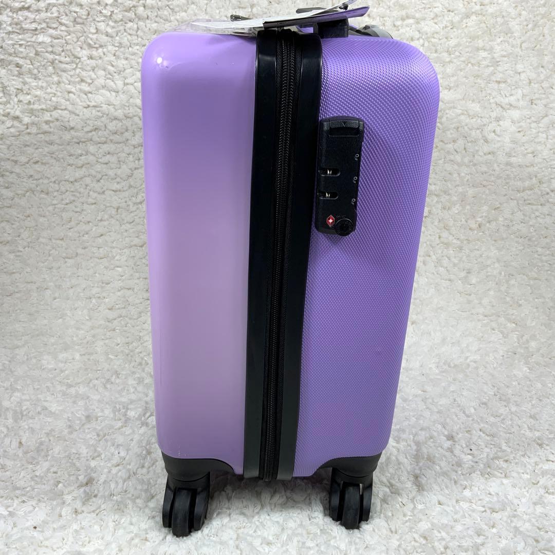 【美品　非売品】クロミちゃん　キャリーケース　30Ｌ