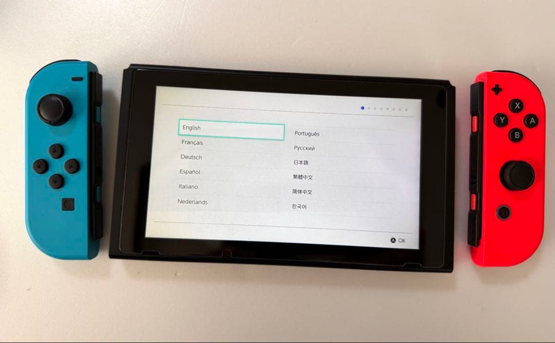 付属品完品 Nintendo Switch 本体 ネオンブルー・ネオンレッド