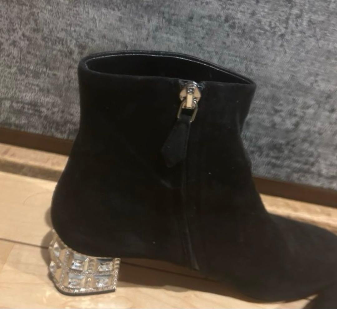 中古　美品　ミュウミュウ　ブーツ　黒　箱あり 37 23.5