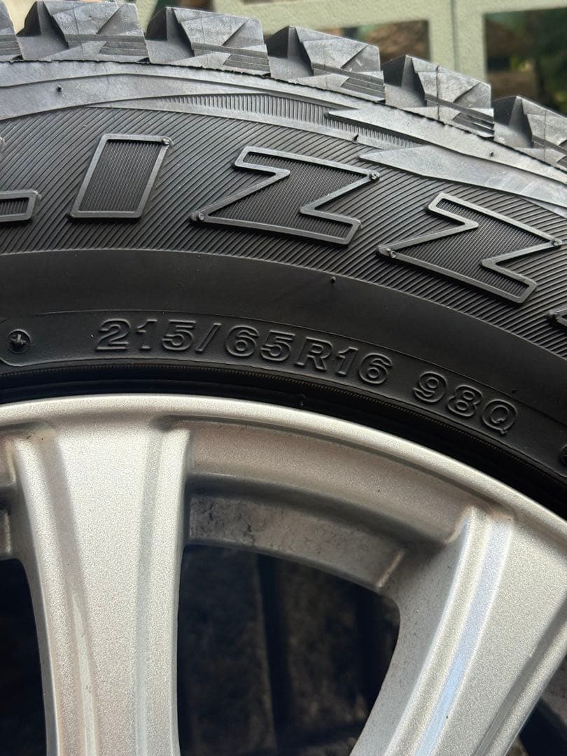 【最終値下げ】ブリザックDM-V1 215/65R16 98Qホイールセット4本