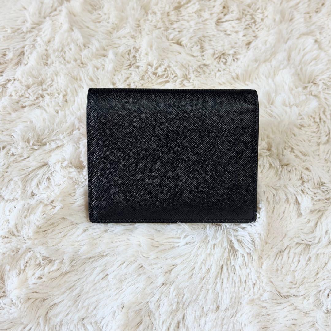 ✨正規品✨ PRADA プラダ　二つ折り財布　サフィアーノレザー　ゴールド金具