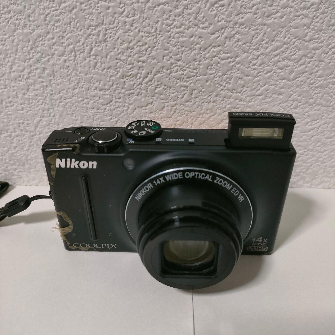 Nikon COOLPIX S8200 デジタルカメラ　コンデジ　デジカメ