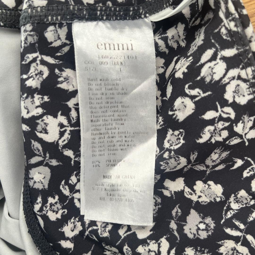 emmi 花柄 ヨガウェア セット　size1
