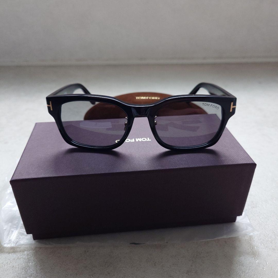 TOM FORD TF 1232 - D 01A ブラックサングラス