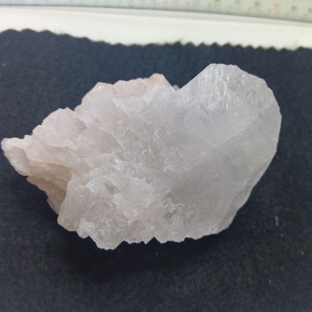 値下げ14 鉱物標本「エレスチャル」ワニ水晶　薄いピンク　希少