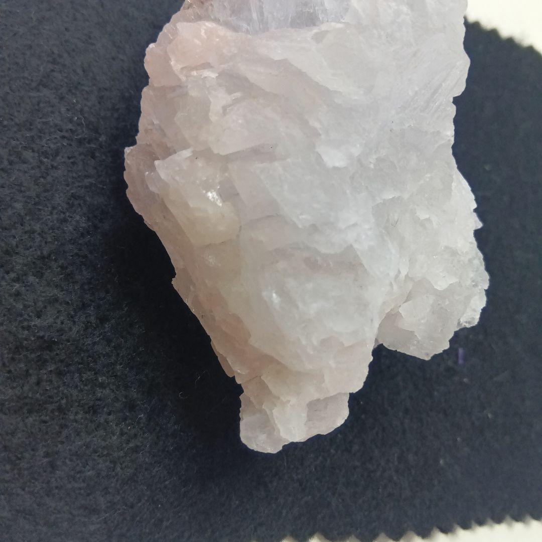 値下げ14 鉱物標本「エレスチャル」ワニ水晶　薄いピンク　希少