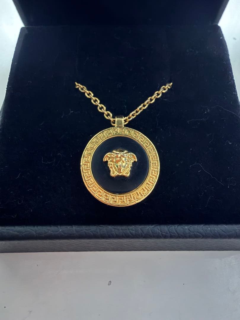 Versace ヴェルサーチ メデューサ ネックレス ゴールド ブラック