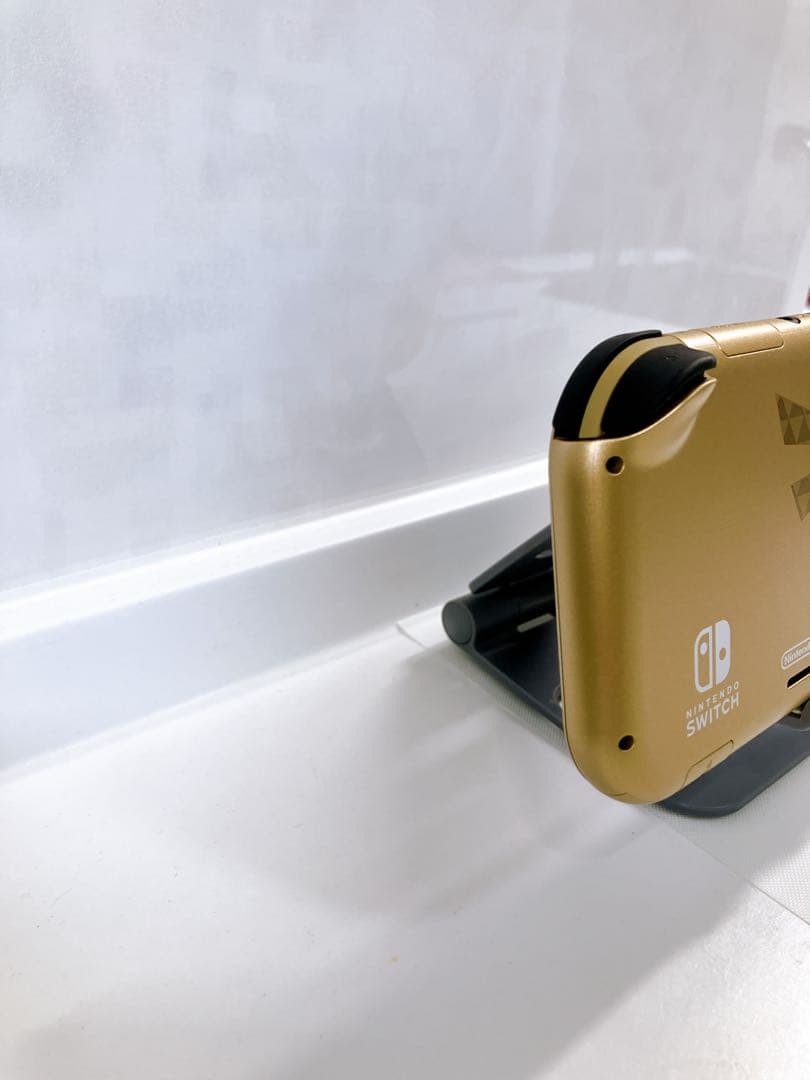 【美品】Nintendo Switch Lite本体　ハイラルエディション