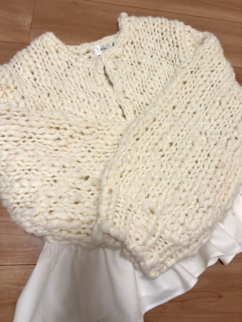 Acka. frill hand knit cardigan新品未使用タグ付き