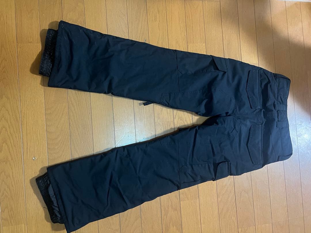 値下げ送料込みQuiksilver スノーボードパンツ キッズ ユース12/L