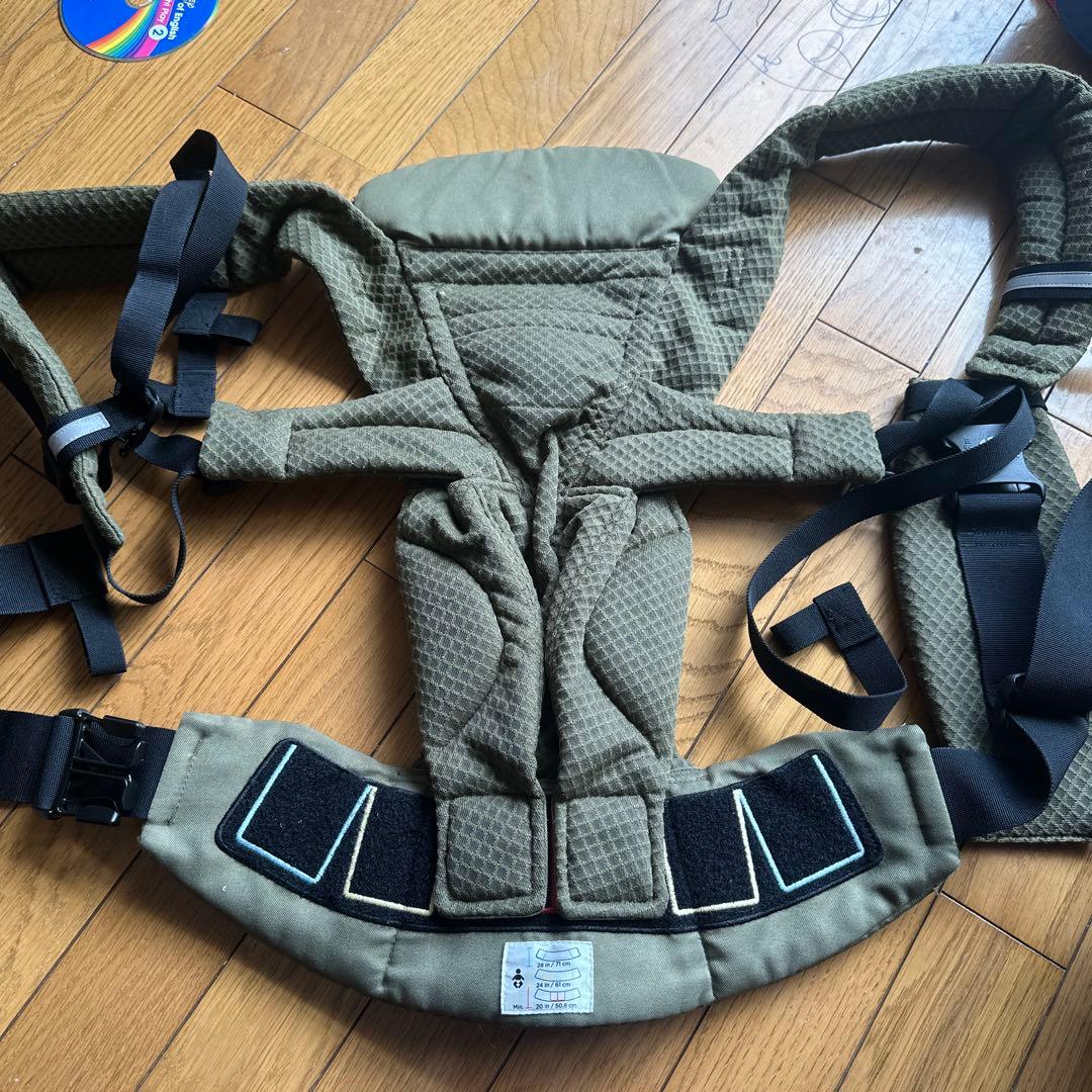 ergobaby 抱っこ紐 オリーブグリーン 収納ポーチ付き