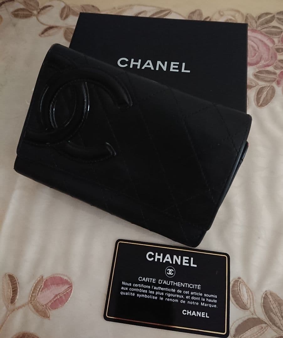 CHANEL シャネル カンボン 黒 キルティング 財布
