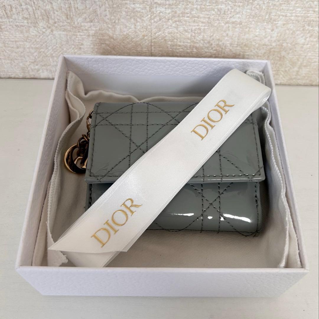 C*o様 【新品未使用❣️】Dior ロータスウォレット グレー 財布 3つ折り