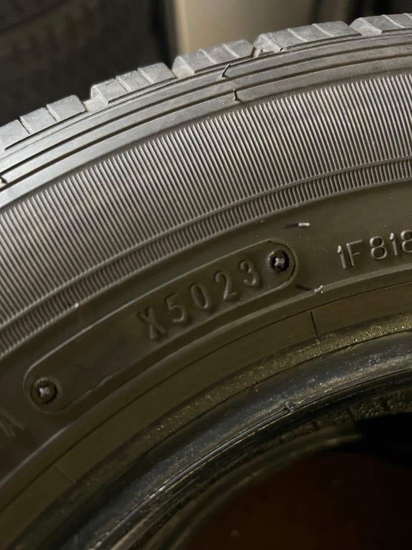 送料無料。軽トラ、軽バン。2023年製。国産ダンロップ 145R12。4本セット