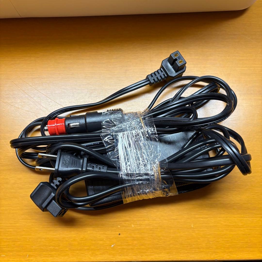 【中古品】ベルソス 車載用 冷蔵冷凍庫9L VS-CB00 9 AC/DC対応